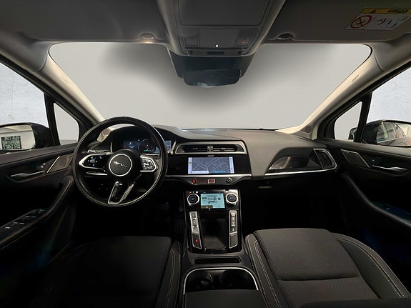 Jaguar I-PACE 15 of 25