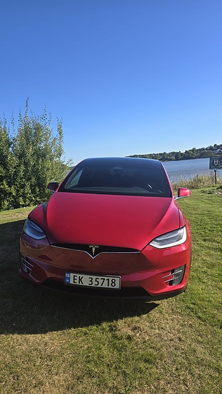 Tesla Model X 12 of 30