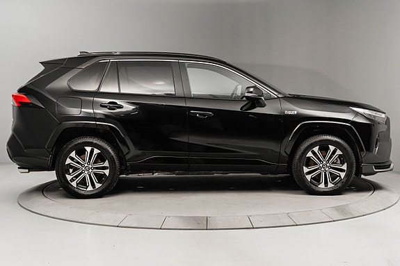 Toyota RAV4 5 of 28