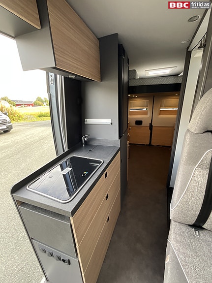 Malibu Relax 640 LE XR / 2027-modell / Stort lasterom / El senkeseng / NYHET / Innbytte 18 of 27