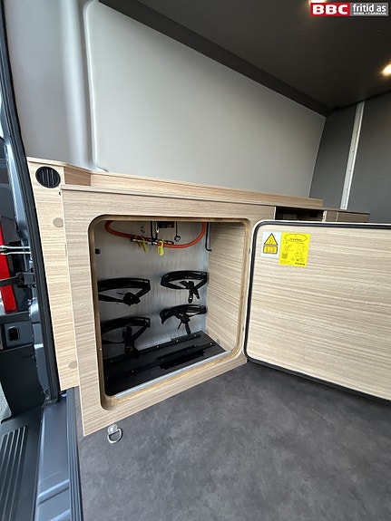 Malibu Relax 640 LE XR / 2027-modell / Stort lasterom / El senkeseng / NYHET / Innbytte 12 of 27