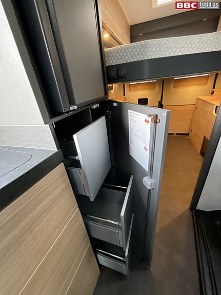 Malibu Relax 640 LE XR / 2027-modell / Stort lasterom / El senkeseng / NYHET / Innbytte 23 of 27