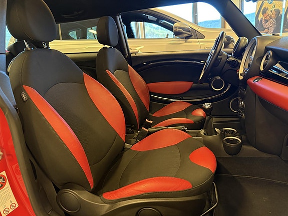 MINI Cooper 7 of 15