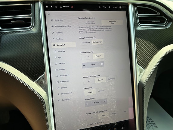 Tesla Model S 21 of 30