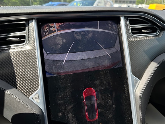Tesla Model S 25 of 30