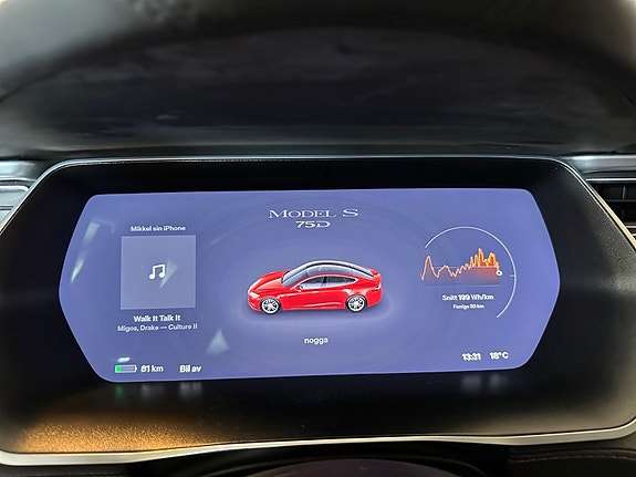 Tesla Model S 13 of 30