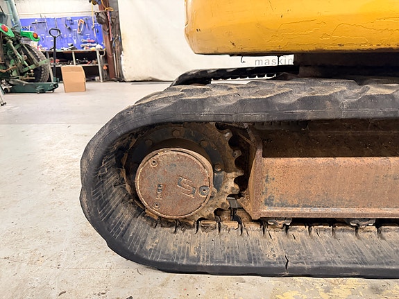 Cat 305CR 13 of 17