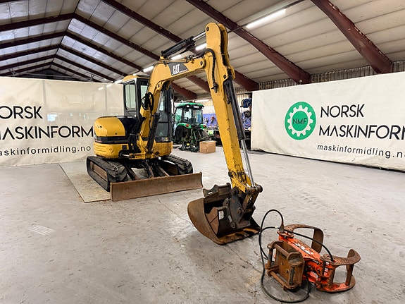 Cat 305CR 7 of 17