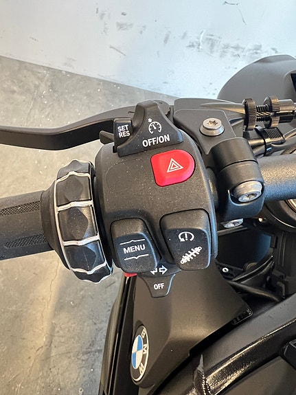 BMW S 1000 R- Demosykkel med alt utstyr! 11 of 18