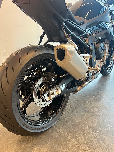 BMW S 1000 R- Demosykkel med alt utstyr! 8 of 18