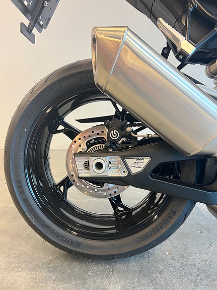 BMW S 1000 R- Demosykkel med alt utstyr! 6 of 18