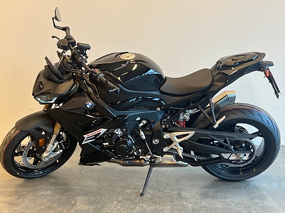 BMW S 1000 R- Demosykkel med alt utstyr! 15 of 18