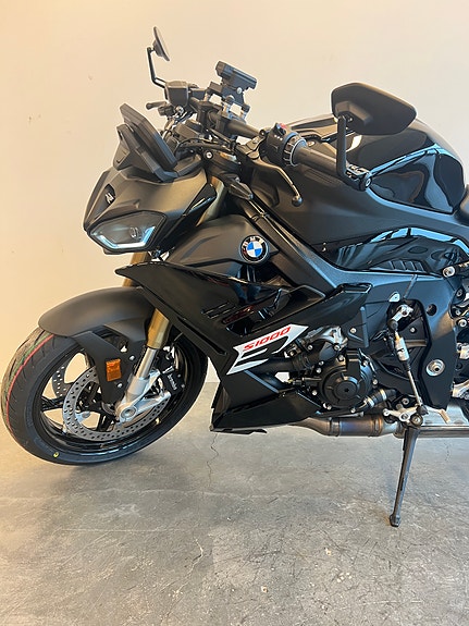 BMW S 1000 R- Demosykkel med alt utstyr! 16 of 18