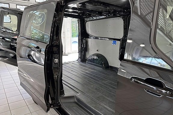 Ford Transit Custom 9 of 19