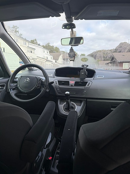 Citroen Grand C4 Picasso 3 of 7