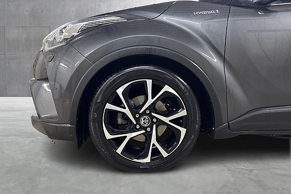 Toyota C-HR 11 of 11