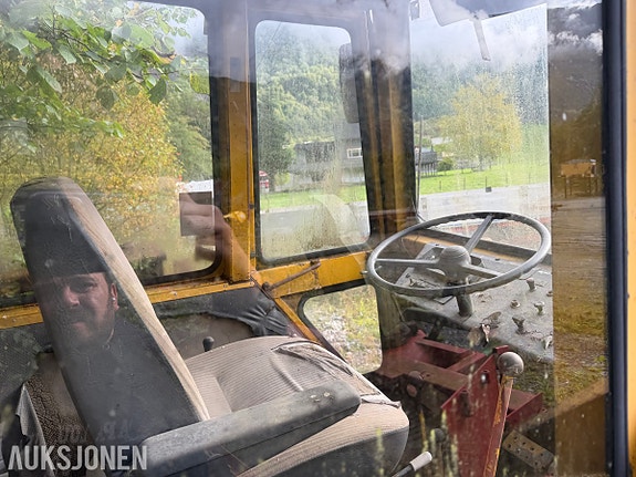 Ford hl 42 7 of 24