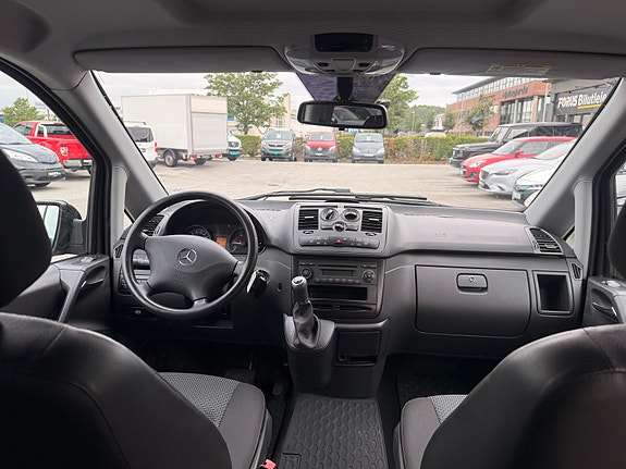 Mercedes-Benz Vito 113 15 of 23
