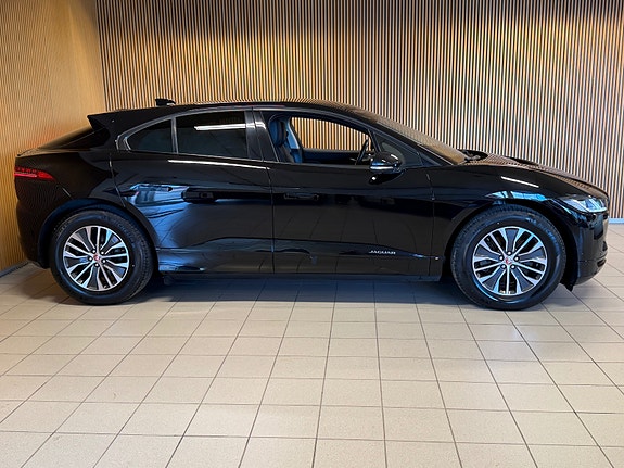 Jaguar I-PACE 3 of 22