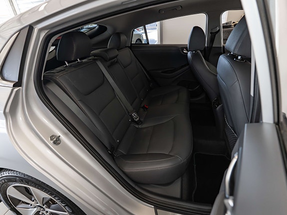 Hyundai IONIQ 25 of 30