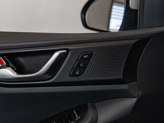 Hyundai IONIQ 30 of 30