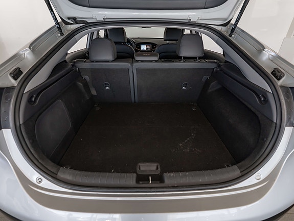 Hyundai IONIQ 17 of 30