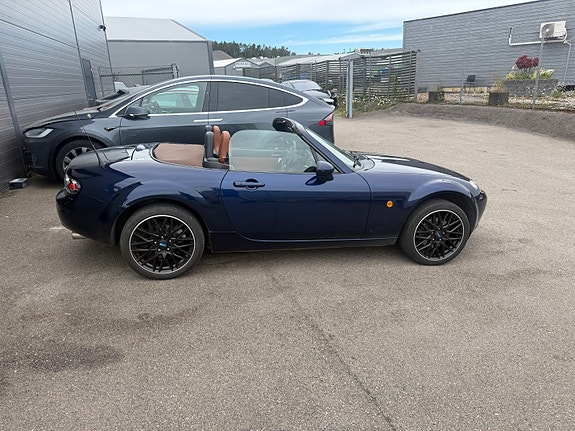 Mazda MX-5 9 of 30