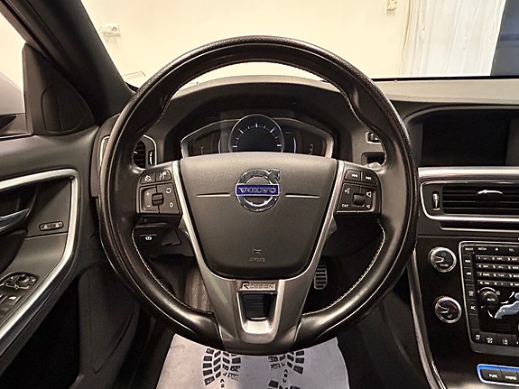 Volvo V60 12 of 21