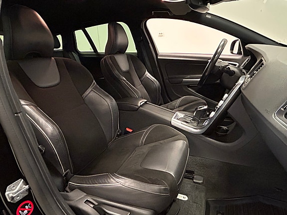 Volvo V60 17 of 21