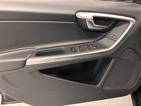Volvo V60 9 of 21