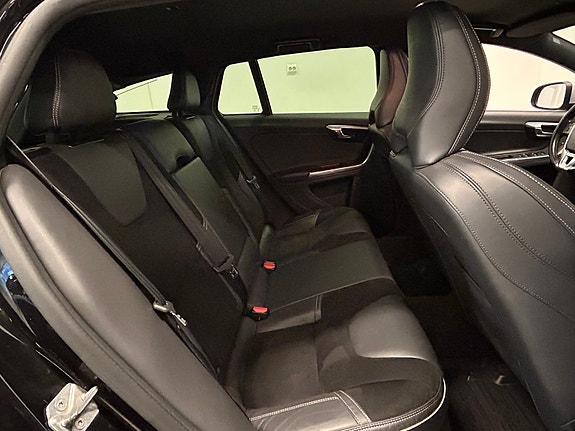 Volvo V60 16 of 21