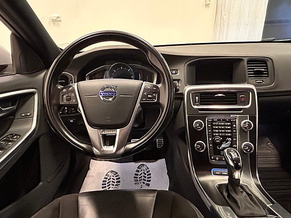 Volvo V60 13 of 21