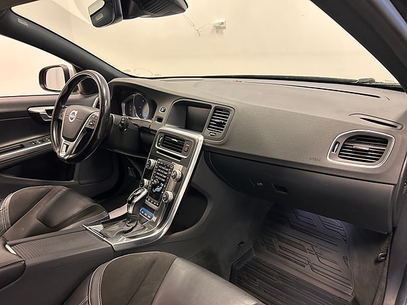 Volvo V60 18 of 21