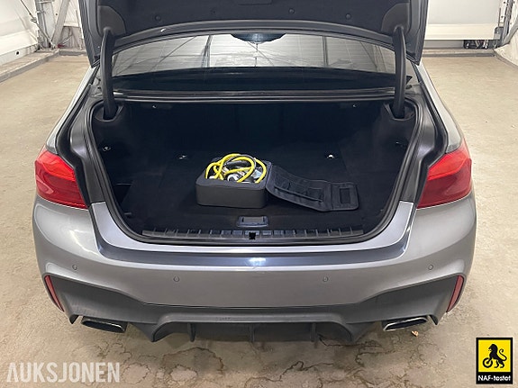 BMW 5-Serie 4 of 30