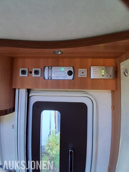 Hymer TRAMP 654CL Campingbil EU OK 12.2027 14 of 23