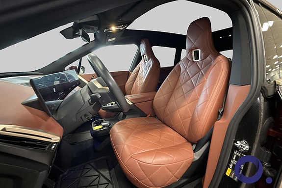 BMW iX 23 of 29