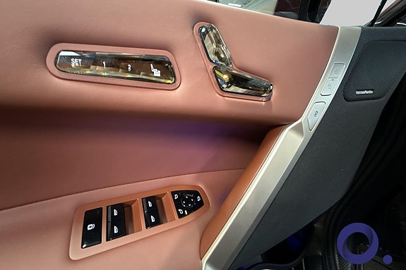 BMW iX 24 of 29