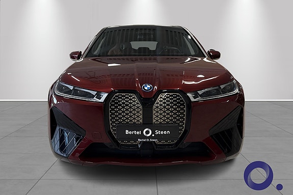 BMW iX 2 of 29