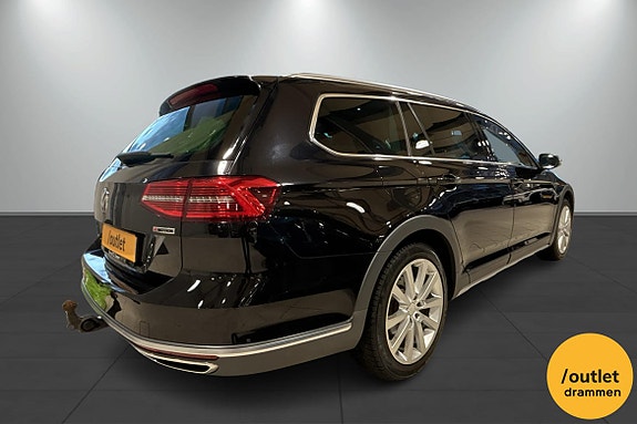 Volkswagen Passat Alltrack 5 of 23