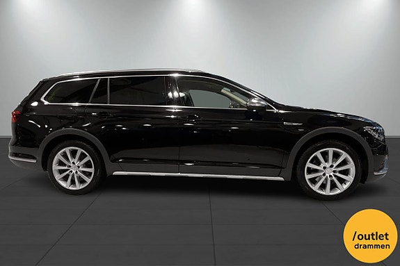 Volkswagen Passat Alltrack 8 of 23