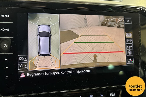 Volkswagen Passat Alltrack 18 of 23