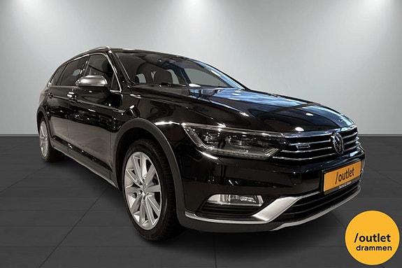 Volkswagen Passat Alltrack 4 of 23