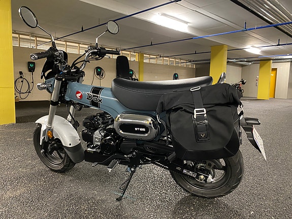 Honda DAX ST 125A 9 of 19