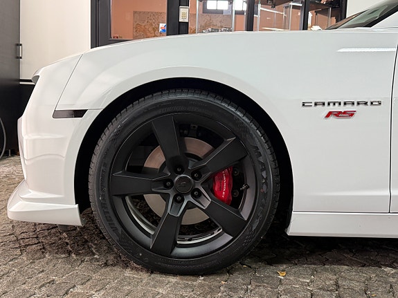 Chevrolet Camaro 10 of 27
