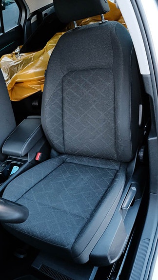 Volkswagen Golf VIII 19 of 29