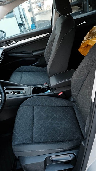 Volkswagen Golf VIII 20 of 29