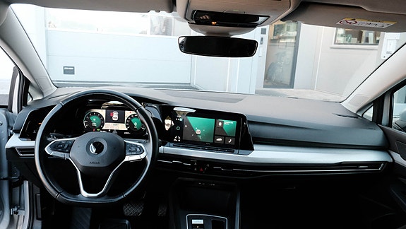 Volkswagen Golf VIII 17 of 29
