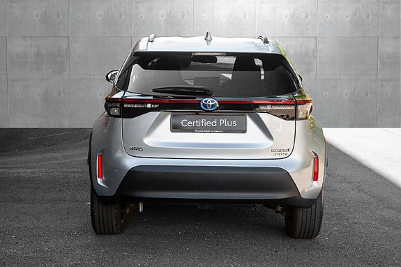 Toyota Yaris Cross 3 of 19