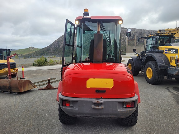 Volvo L30B 4 of 30