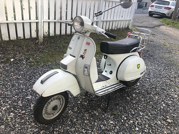 Piaggio PX200E 2 of 12